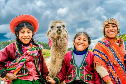 Kultur und Menschen in Peru bei einer Reise mit globerocker