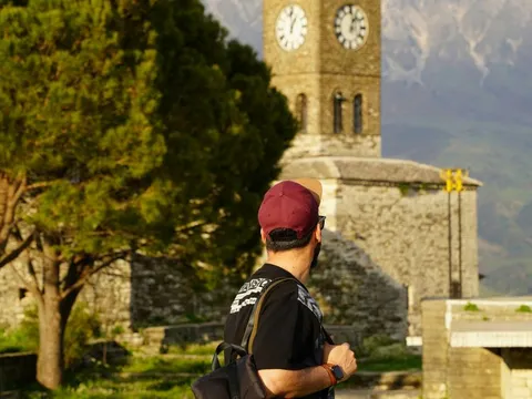 Entdecke historische Orte in Albanien auf einer Gruppenreise mit globerocker