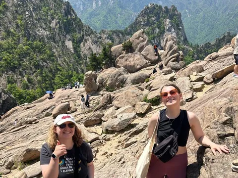 Wetter im Frühling in Südkorea bei Besuch eines Nationalparks