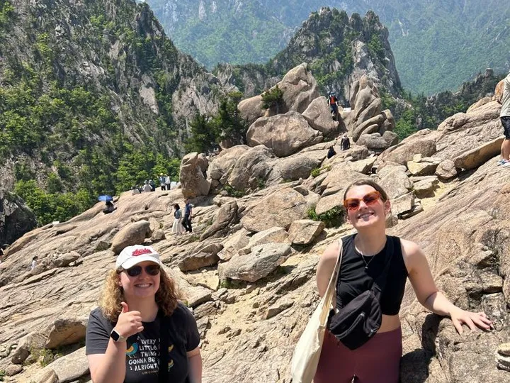 Wetter im Frühling in Südkorea bei Besuch eines Nationalparks