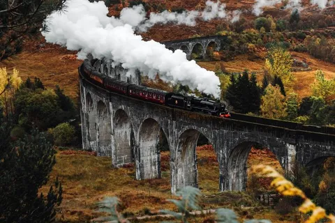 Reise mit dem Zug durch Schottland mit globerocker