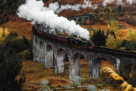 Reise mit dem Zug durch Schottland mit globerocker