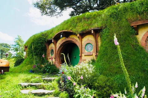 Besuche das Hobbiton Movie Set in Matamata Neuseeland 