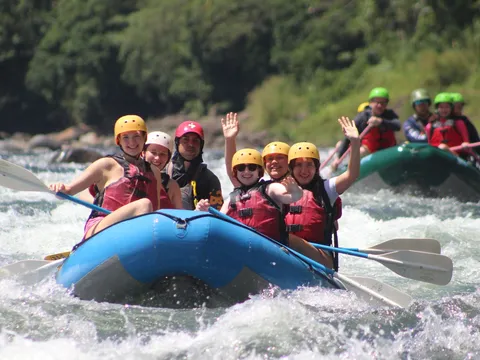 Jackie beim White Water Rafting in Costa Rica