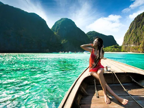 Entdecke Thailand mit dem Boot bei einer Reise mit globerocker