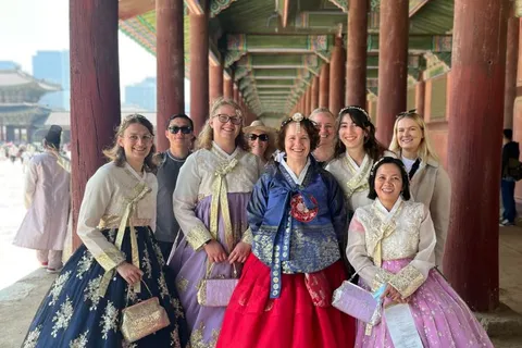Jana bei einer globerocker Gruppenreise in Südkorea
