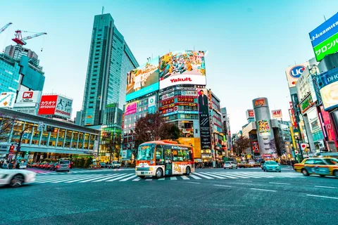 Tokio Shibuya in Japan bei einer Abenteuerreise mit globerocker entdecken